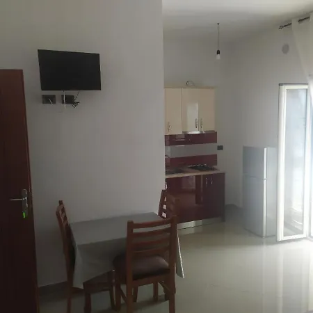 Dhoma Plazhi Ne Parajsa * Spille